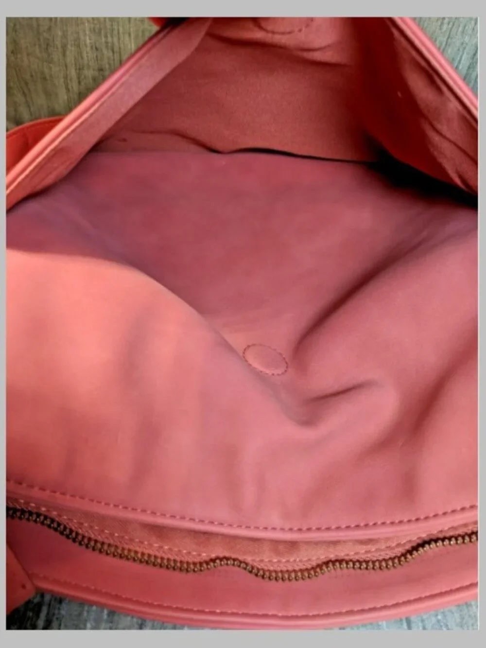 Universal Thread Coral Hobo Shoulder Bag Crossbody Purse Removable Strap Pocket